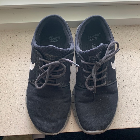 Nike SB Stefan Janoski Max, black. Mens 7 / women’s 8.5 - Picture 1 of 5